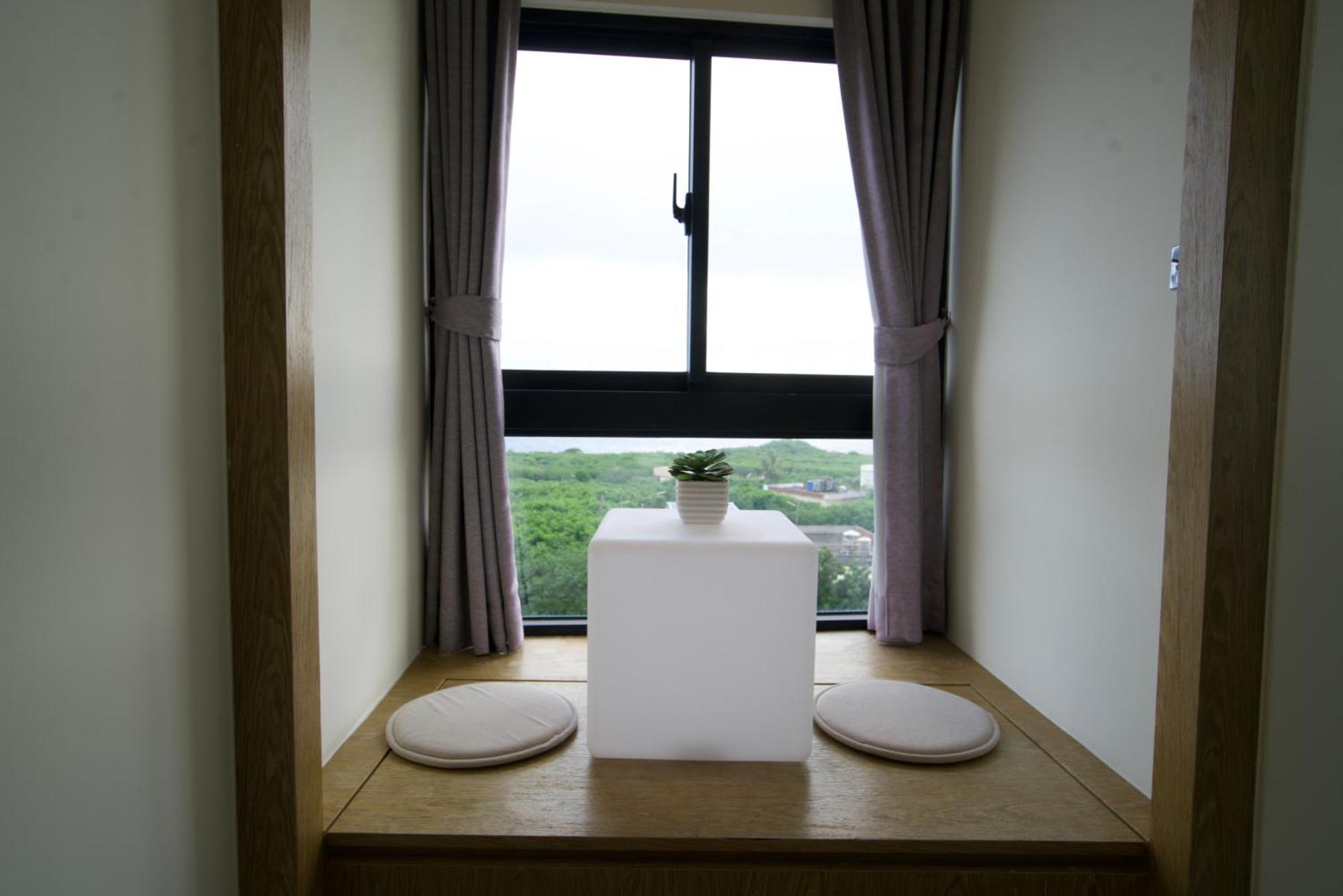 琉球茶室 現代館 Bed & Breakfast Xiaoliuqiu Exterior foto