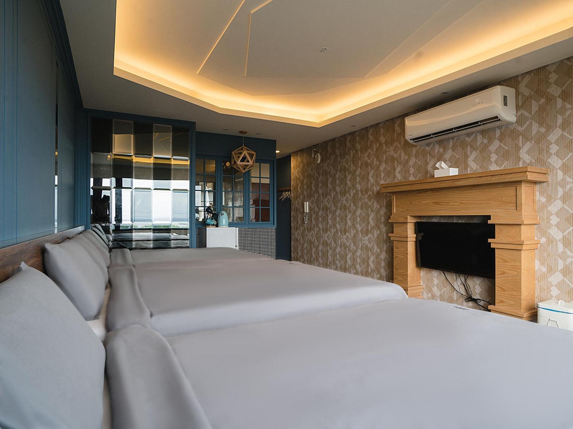琉球茶室 現代館 Bed & Breakfast Xiaoliuqiu Exterior foto
